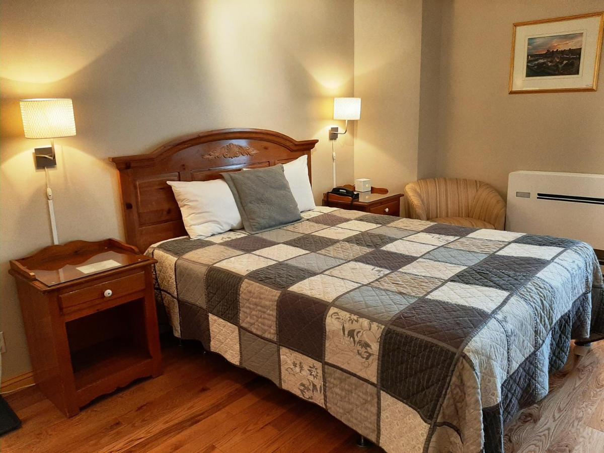 מונטריאול Auberge Le Jardin D'Antoine מראה חיצוני תמונה